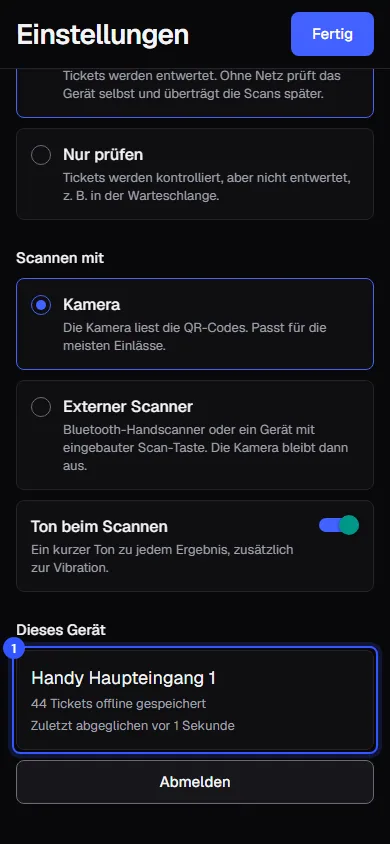 Abschnitt Dieses Gerät in den Einstellungen der Scan-App mit dem Gerätenamen, der Zahl der offline gespeicherten Tickets, dem letzten Abgleich und dem Knopf Abmelden