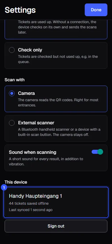 This device section in the scan app settings with the device name, the number of tickets saved offline, the last sync and the Sign out button
