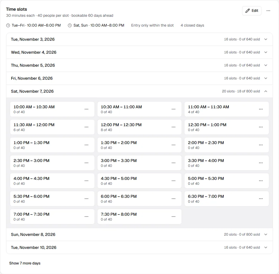 Time slots card with the summary 30 minutes, 40 people per slot, 60 days ahead, below it the days with tickets sold and an expanded Saturday with its slots